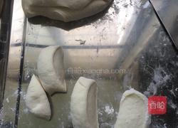 芝麻包子的做法图解2