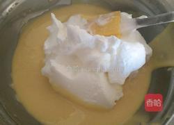 彩虹戚风蛋糕的做法图解12