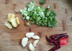 香菇炖鸡的做法图解6