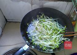 凉拌黄豆芽的做法图解3