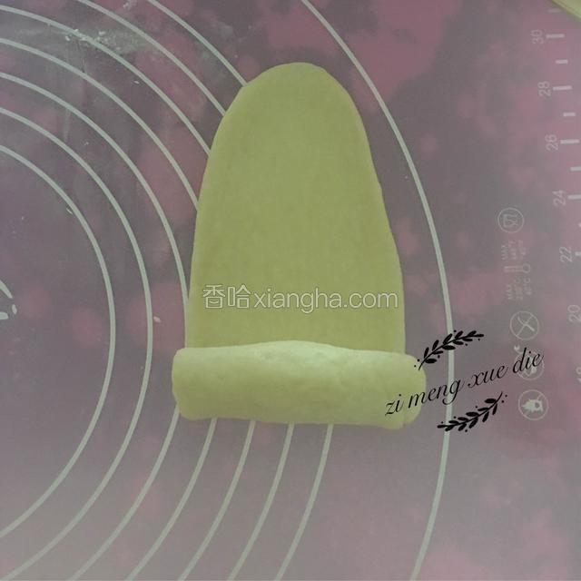 从下到上开始卷。