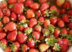 草莓蜜饯的做法图解1