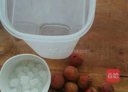 荔枝脉动饮品的做法图解1