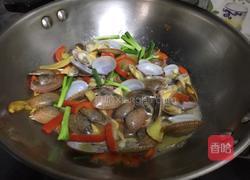 姜葱爆花甲的做法图解8