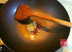 毛豆炒咸菜的做法图解7