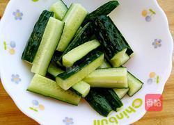 油泼多味黄瓜条的做法图解3