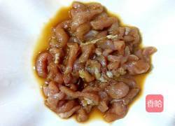 肉丝青椒炒榨菜的做法图解2