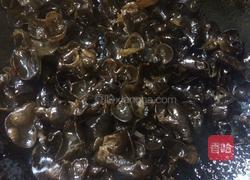 黄瓜炒木耳的做法图解5