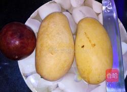 百香芒果汁的做法图解1