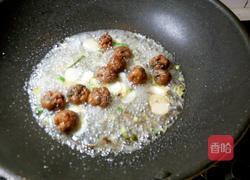 黄瓜圈炒鱼丸的做法图解8