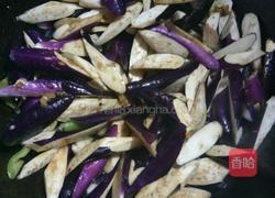 素炒茄子的做法图解2