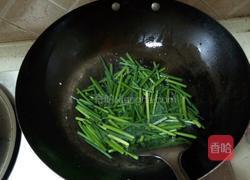 韭菜苔酱丝炒肉丝的做法图解5