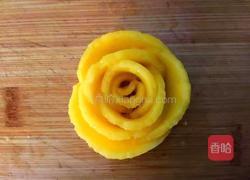 芒果玫瑰花的做法图解4