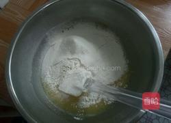 蔓越莓中空戚风的做法图解5