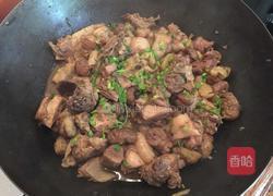 板栗烧鸡的做法图解6