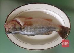 紫苏鲈鱼的做法图解1