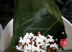 红豆糯米粽的做法图解3