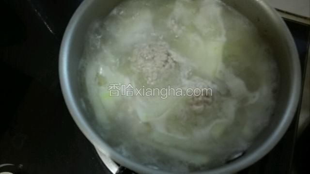 所有肉末做好煮上5分钟即可关火。