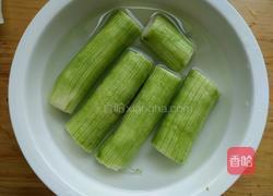 丝瓜蛋汤的做法图解1