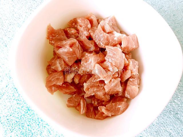 梅肉切丁