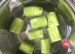 蒜蓉粉丝丝瓜酿的做法图解2