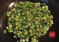 青椒豆豉炒空心菜梗的做法图解7