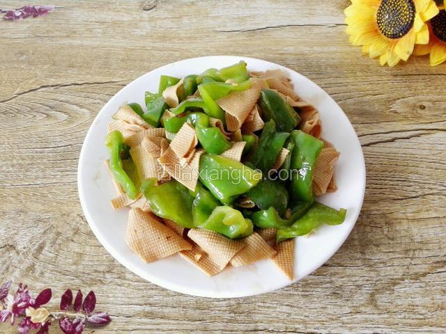 青椒炒豆皮
