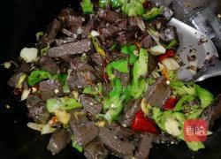 爆炒羊血的做法图解5
