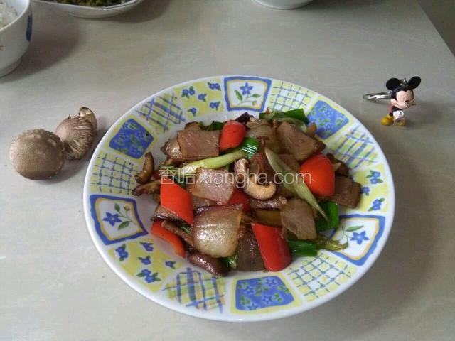 花菇炒腊肉