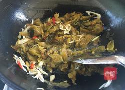 酸菜片片鱼的做法图解14