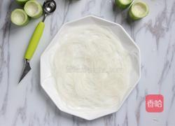 蒜蓉粉丝蒸丝瓜的做法图解3