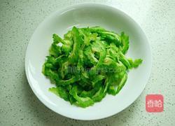 苦瓜炒鸡蛋的做法图解5