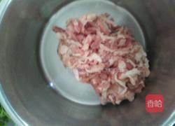 肉丝炒豆粒的做法图解1