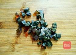 尖椒皮蛋炒肉末的做法图解3