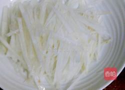 清脆白萝卜丝的做法图解3