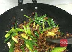 蒜苗回锅肉的做法图解9