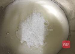 零失败戚风蛋糕的做法图解7