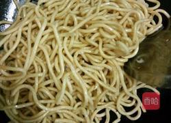 蛋皮炒面的做法图解6