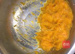 红豆馅南瓜饼的做法图解1