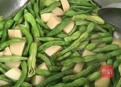 秘制酱豆角土豆的做法图解3