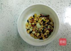 五谷杂粮豆浆的做法图解2