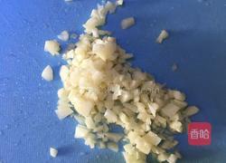 手撕鸡腿肉的做法图解3