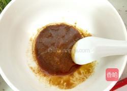 蒜香绿豆芽拌面的做法图解2