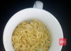 凉拌有滋味泡面的做法图解2