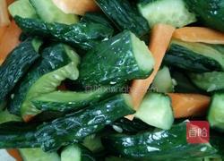 清脆黄瓜小咸菜的做法图解3