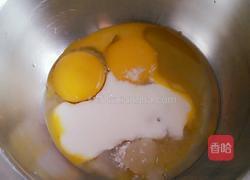 红丝绒奶油夹心蛋糕的做法图解1