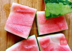 蒜香西瓜皮的做法图解1