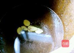 白萝卜脊骨汤（美容的哦）的做法图解10