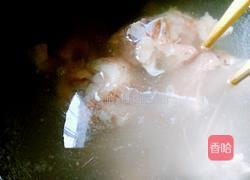 白萝卜脊骨汤（美容的哦）的做法图解12