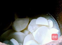 白萝卜脊骨汤（美容的哦）的做法图解16